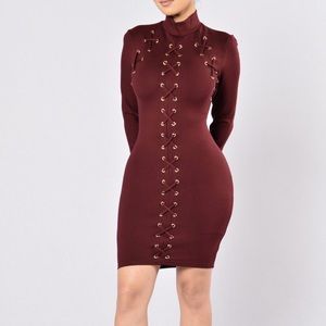 Fashion nova burgundy dress